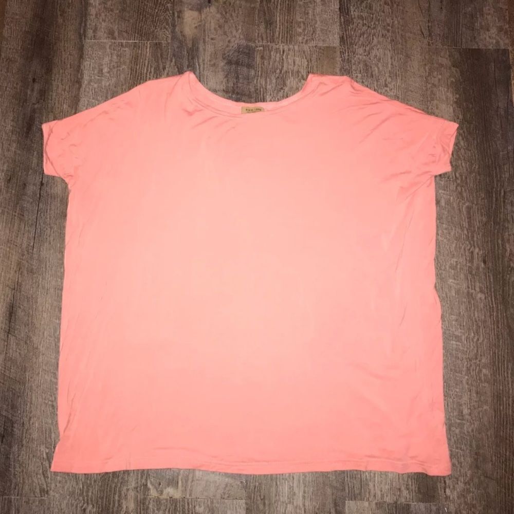 Piko Women’s Shirt- Small 